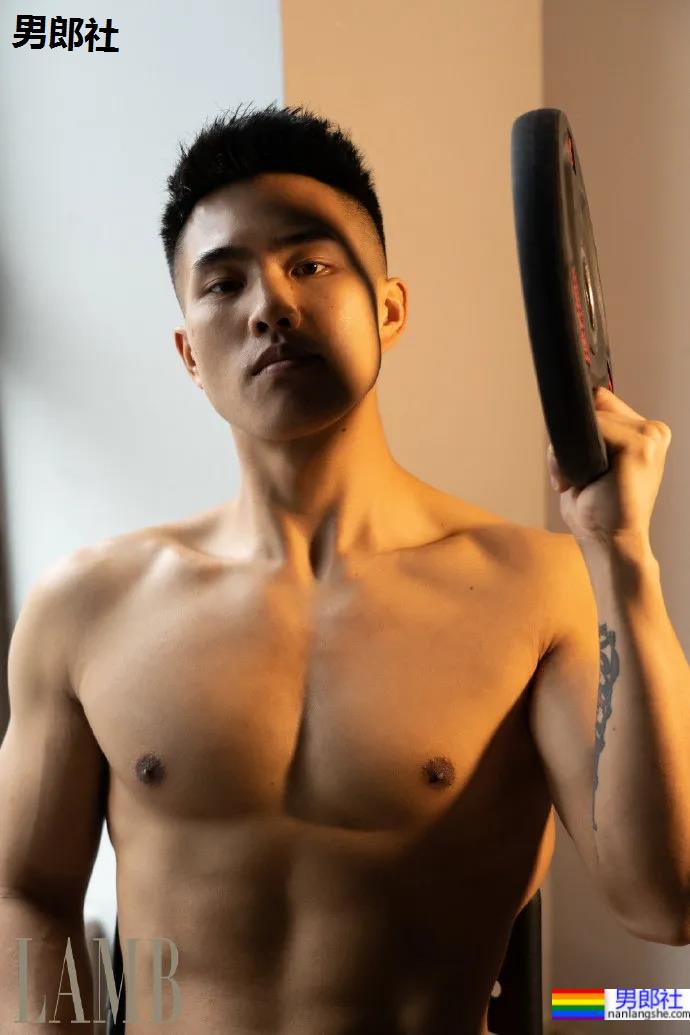 禁欲系肌肉拳击手，有一种S的气质 - 51虹马