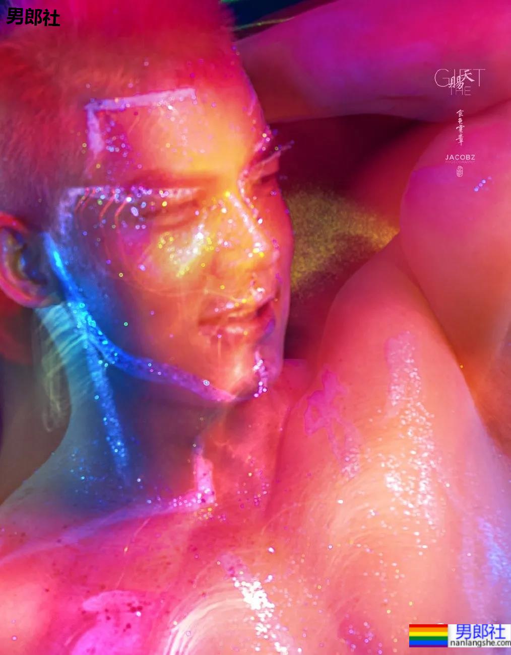 忠犬小狼狗最新写真大片，这摄影师成片也太赞了！ - 51虹马