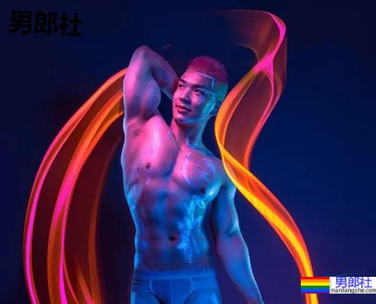 忠犬小狼狗最新写真大片，这摄影师成片也太赞了！ - 51虹马