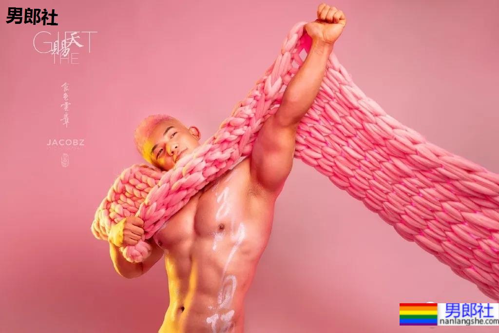 忠犬小狼狗最新写真大片，这摄影师成片也太赞了！ - 51虹马