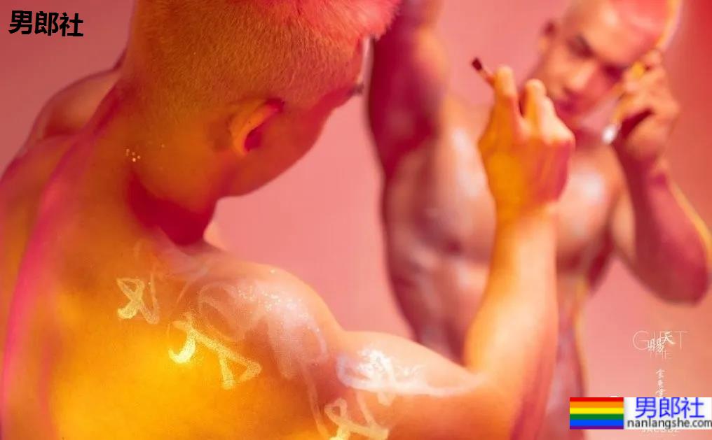 忠犬小狼狗最新写真大片，这摄影师成片也太赞了！ - 51虹马