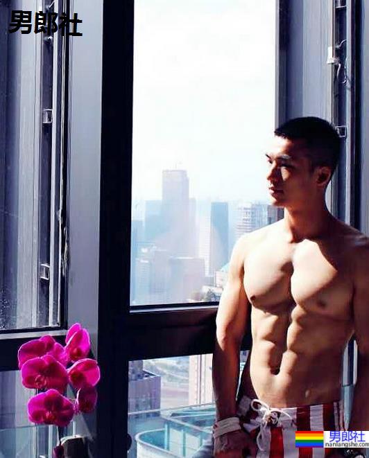 忠犬小狼狗最新写真大片，这摄影师成片也太赞了！ - 51虹马