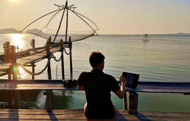 泰国拟放宽签证 边度假边工作或成现实 - 51虹马 泰国拟放宽签证 边度假边工作或成现实 - 51虹马