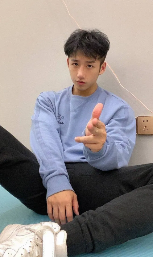 网红刘楚尧被曝不雅视频，媒体集体删文 - 51虹马