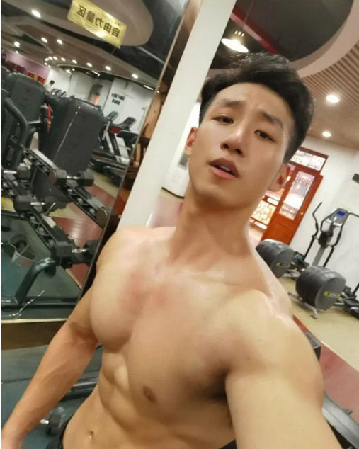 网红刘楚尧被曝不雅视频，媒体集体删文 - 51虹马