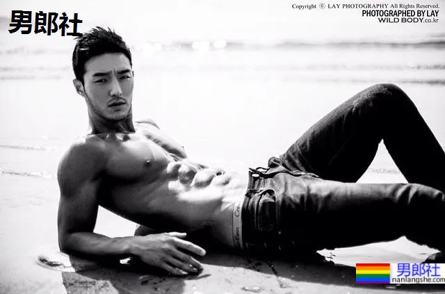 186cm天菜飞行员晒与男生亲密合照？他们的关系竟然如此玄妙！ - 51虹马