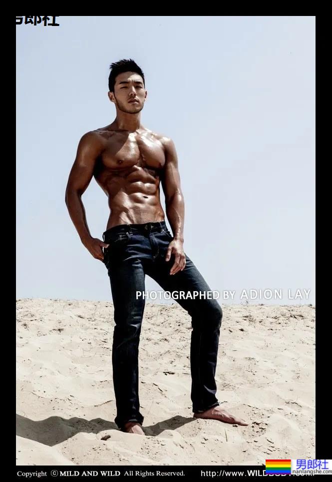 186cm天菜飞行员晒与男生亲密合照？他们的关系竟然如此玄妙！ - 51虹马