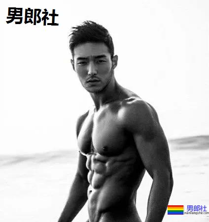 186cm天菜飞行员晒与男生亲密合照？他们的关系竟然如此玄妙！ - 51虹马