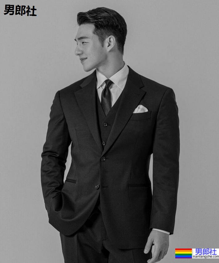 186cm天菜飞行员晒与男生亲密合照？他们的关系竟然如此玄妙！ - 51虹马