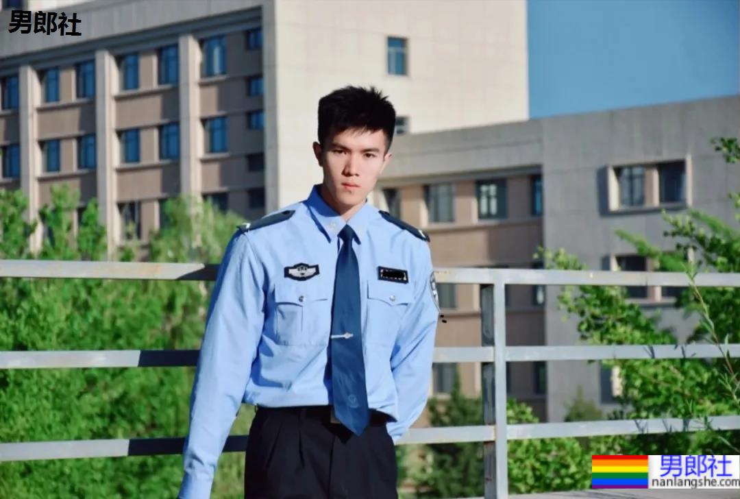 警察学院的体育生，大一就开始拍这么火爆的写真-51虹马