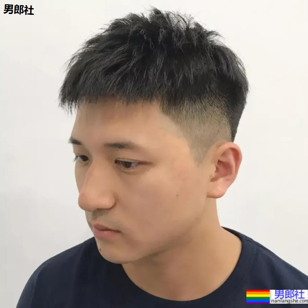 值得推荐给20~35岁男生选择这样的夏日发型 - 51虹马