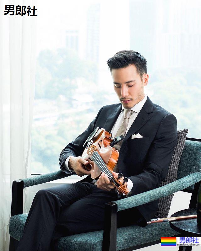 视听觉双重飨宴！集优雅琴调与性感肌肉于一身的大马演奏家：Josh Kua 柯信捷 - 51虹马