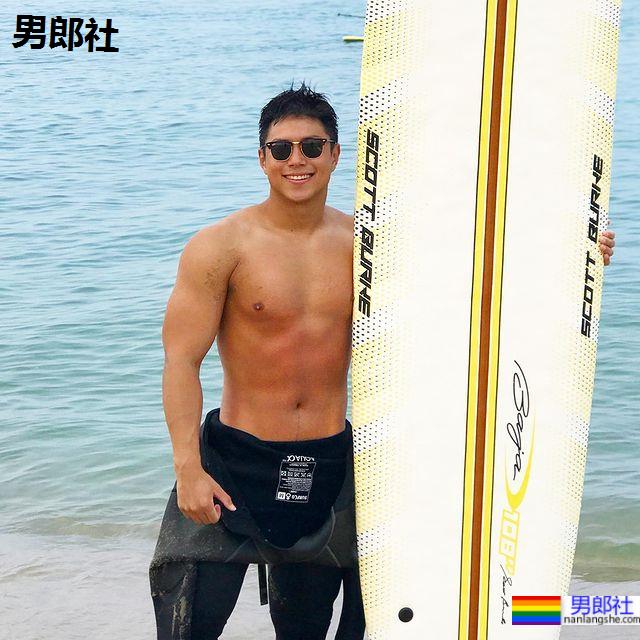 壮硕肌肉的诱惑!大胸大臂勐男带你环游世界:Vero Lee - 51虹马 壮硕肌肉的诱惑!大胸大臂勐男带你环游世界:Vero Lee - 51虹马