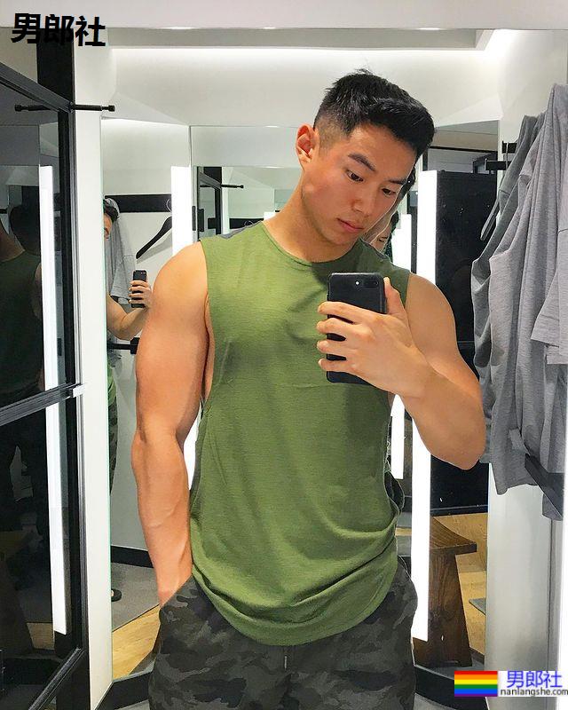 壮硕肌肉的诱惑!大胸大臂勐男带你环游世界:Vero Lee - 51虹马 壮硕肌肉的诱惑!大胸大臂勐男带你环游世界:Vero Lee - 51虹马