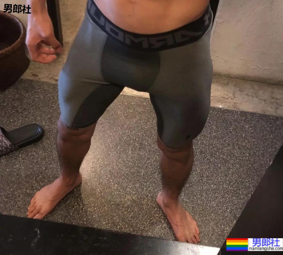 重庆足球白袜体育生，荷尔蒙的诱惑 - 51虹马