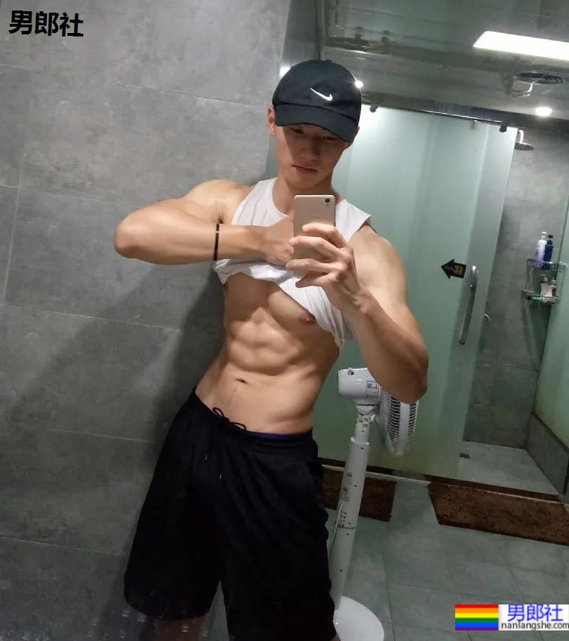 185CM肌肉版宁泽涛?果然还是不穿衣服最好看。 - 51虹马 185CM肌肉版宁泽涛?果然还是不穿衣服最好看。 - 51虹马