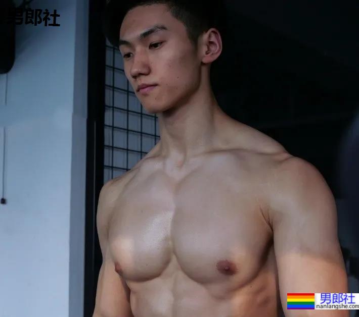 185CM肌肉版宁泽涛?果然还是不穿衣服最好看。 - 51虹马 185CM肌肉版宁泽涛?果然还是不穿衣服最好看。 - 51虹马