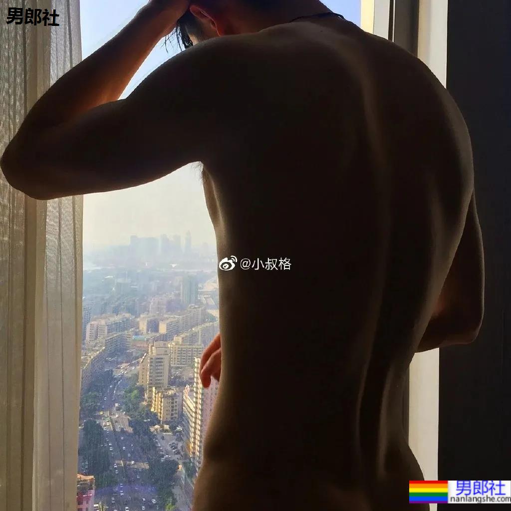 漫画脸男老师长得太帅了！这天赐美貌谁顶得住？ - 51虹马