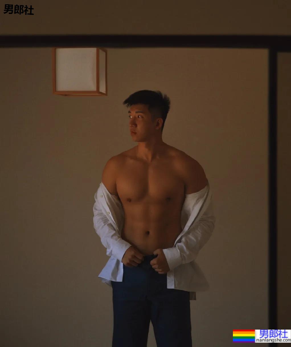 徐维森御用男模硬照大片一览，这肉体治好了网友的性冷淡！ - 51虹马