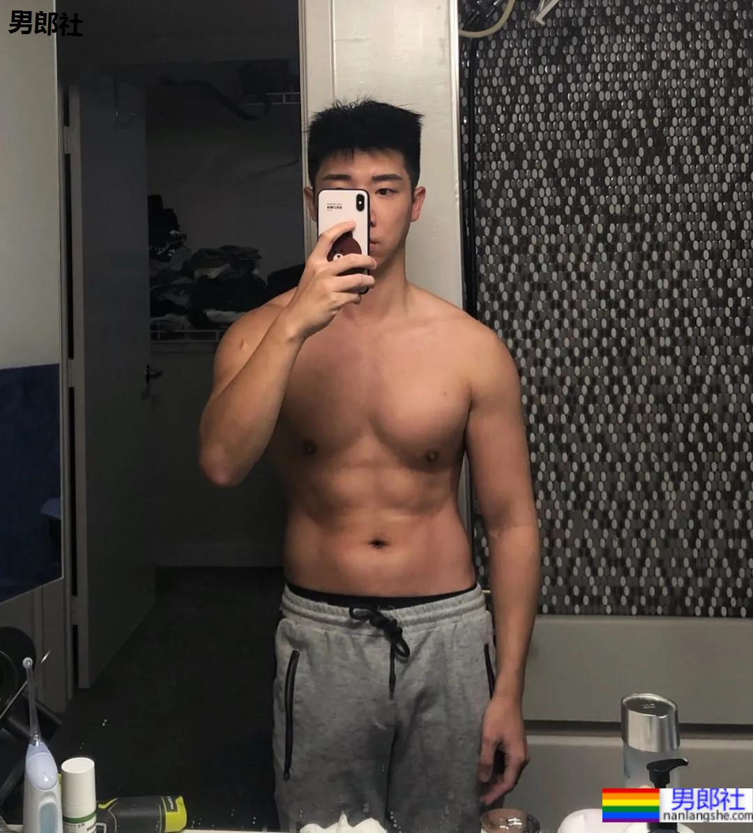 徐维森御用男模硬照大片一览，这肉体治好了网友的性冷淡！ - 51虹马