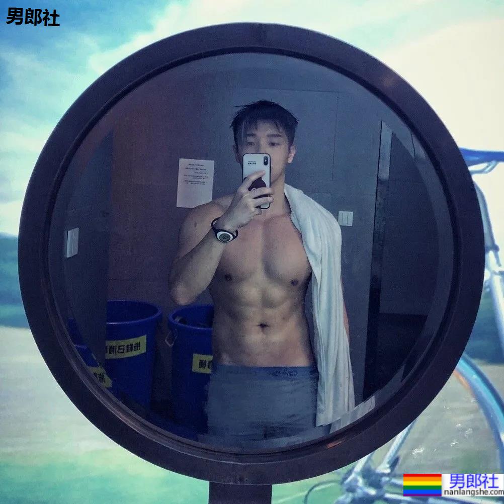 徐维森御用男模硬照大片一览，这肉体治好了网友的性冷淡！ - 51虹马