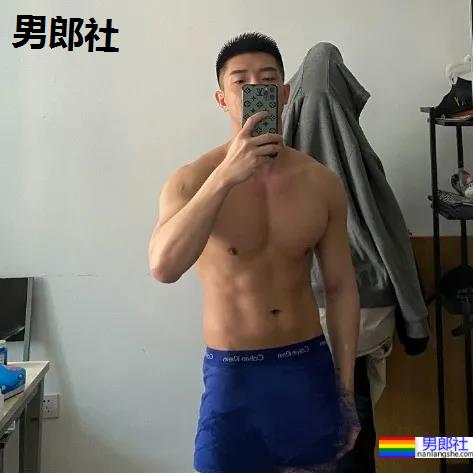 徐维森御用男模硬照大片一览，这肉体治好了网友的性冷淡！ - 51虹马