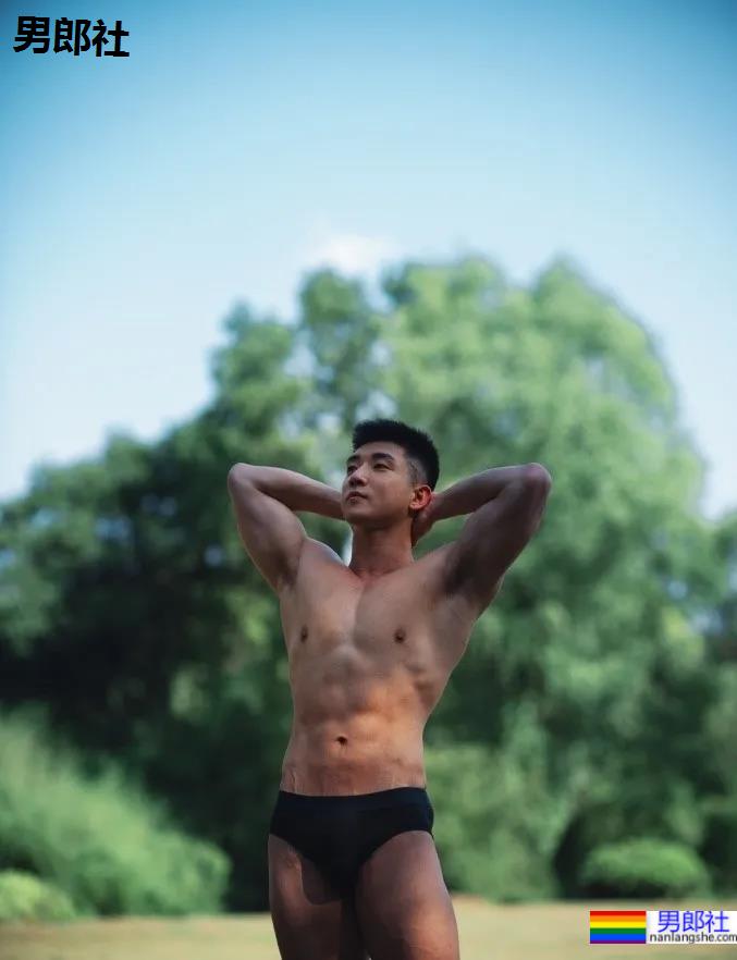 徐维森御用男模硬照大片一览，这肉体治好了网友的性冷淡！ - 51虹马