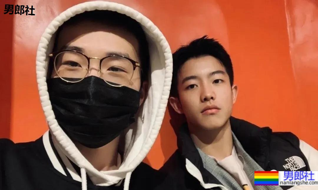 大一小奶狗直播走红,这颜值这身材不输流量小鲜肉! - 51虹马 大一小奶狗直播走红,这颜值这身材不输流量小鲜肉! - 51虹马