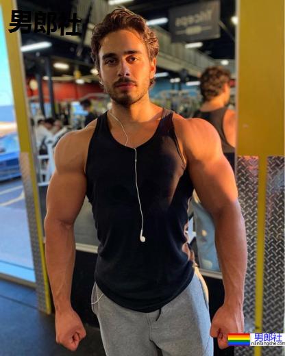 医院里的禁断诱惑！肌肉帅医生的体检陷阱让人欲罢不能：Dr. Marco - 51虹马