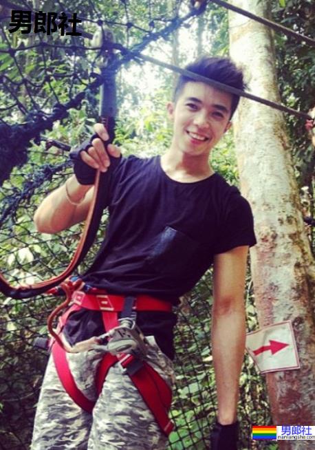 被抓拍的肌肉男找到了,因身材太好被人纹身到大腿上了! - 51虹马 被抓拍的肌肉男找到了,因身材太好被人纹身到大腿上了! - 51虹马