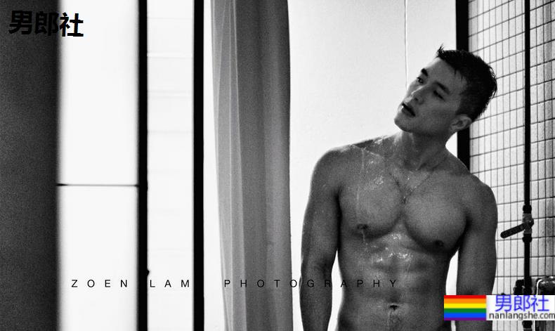 被抓拍的肌肉男找到了,因身材太好被人纹身到大腿上了! - 51虹马 被抓拍的肌肉男找到了,因身材太好被人纹身到大腿上了! - 51虹马