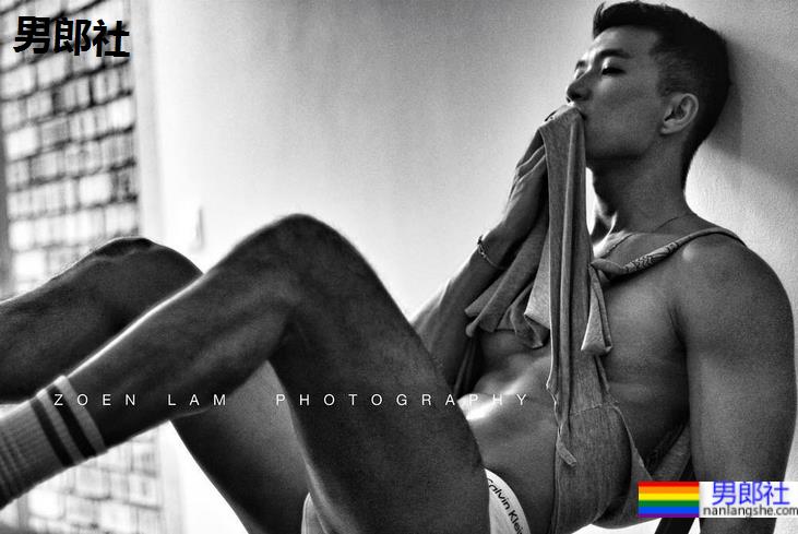 被抓拍的肌肉男找到了,因身材太好被人纹身到大腿上了! - 51虹马 被抓拍的肌肉男找到了,因身材太好被人纹身到大腿上了! - 51虹马