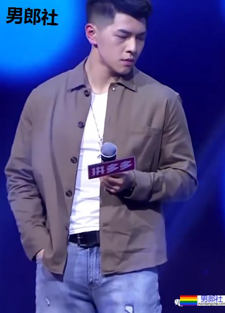 184CM西安体院的小哥哥,超爱更衣室自拍 - 51虹马 184CM西安体院的小哥哥,超爱更衣室自拍 - 51虹马