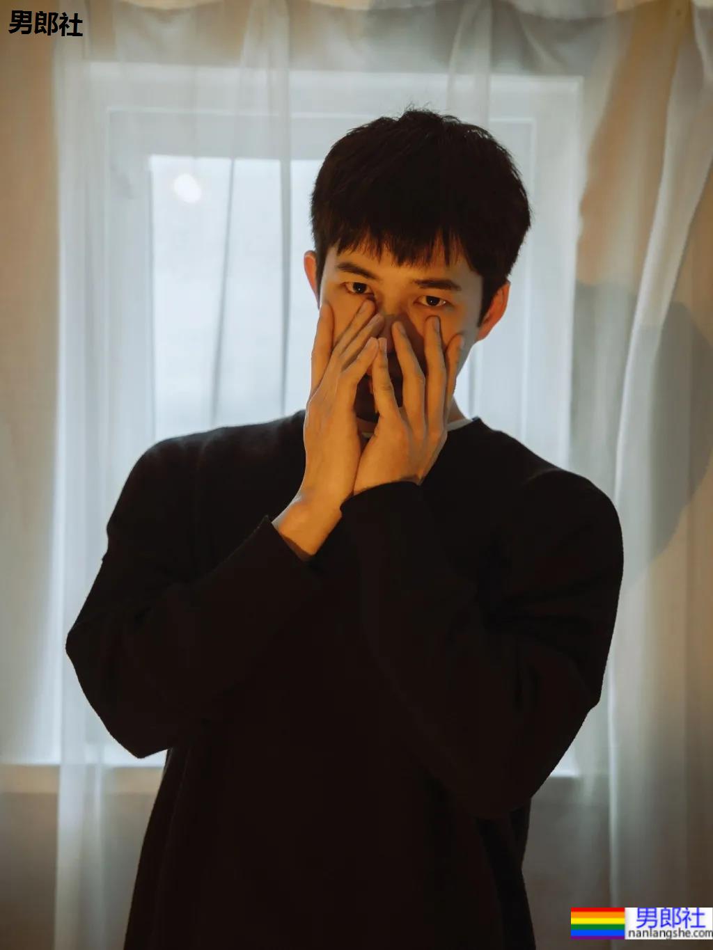 刘昊然+李现+井柏然的结合体！360度无死角帅小哥哥也太会长了吧！ - 51虹马