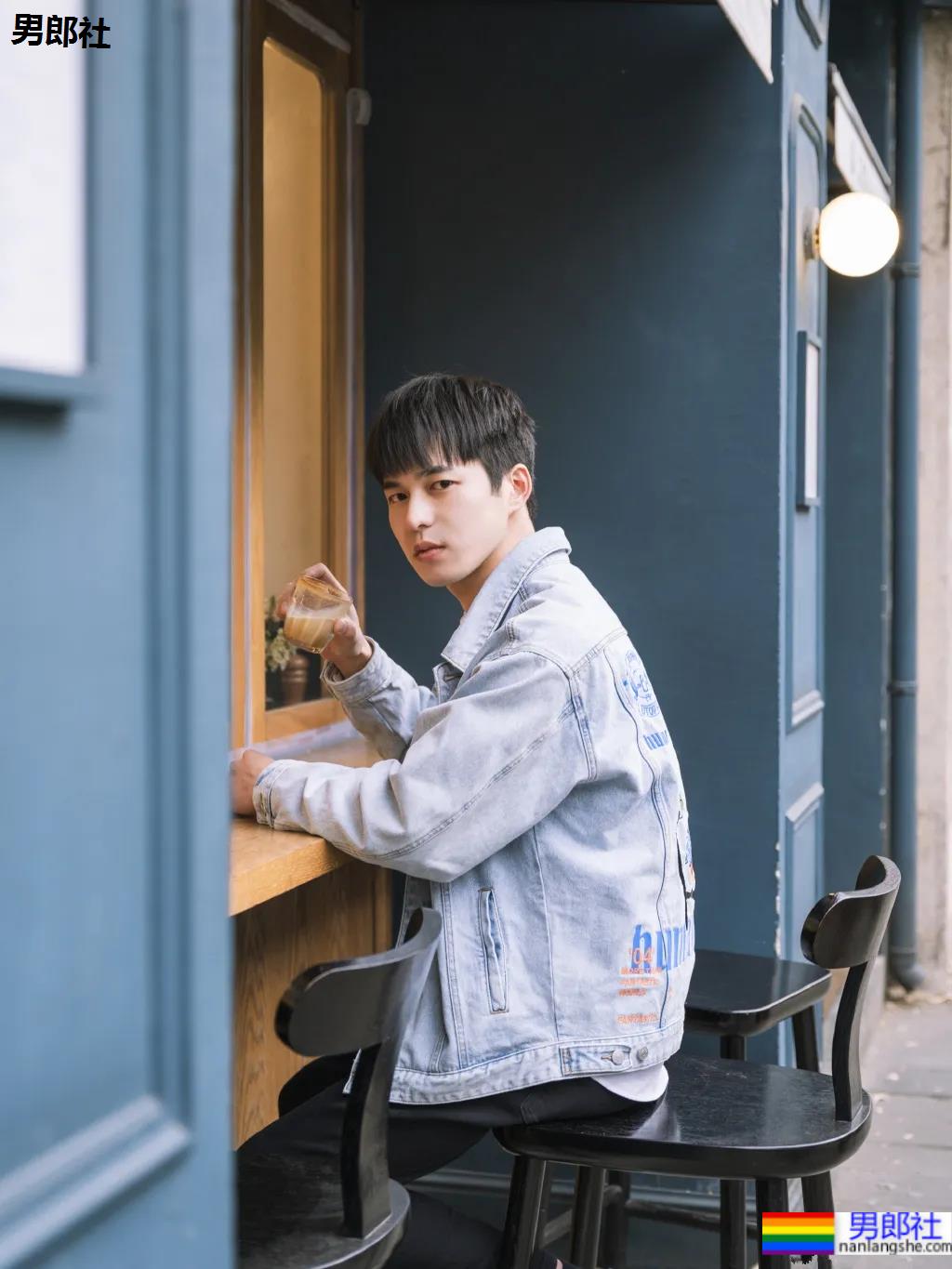 刘昊然+李现+井柏然的结合体！360度无死角帅小哥哥也太会长了吧！ - 51虹马