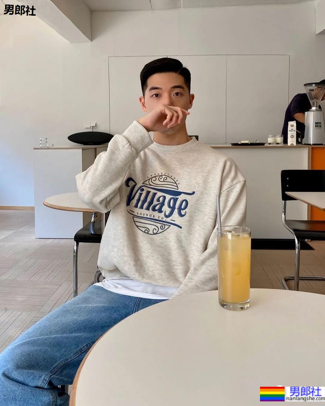 186CM男模摘掉口罩被嘲太丑,现在的颜值标准真的好高啊? - 51虹马 186CM男模摘掉口罩被嘲太丑,现在的颜值标准真的好高啊? - 51虹马