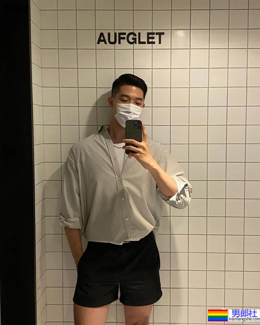 186CM男模摘掉口罩被嘲太丑,现在的颜值标准真的好高啊? - 51虹马 186CM男模摘掉口罩被嘲太丑,现在的颜值标准真的好高啊? - 51虹马