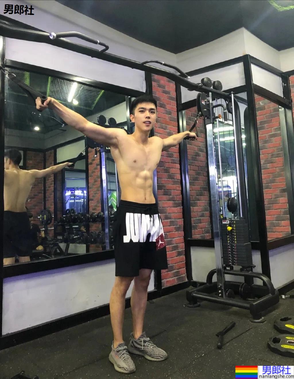 几个荷尔蒙小哥哥 - 51虹马