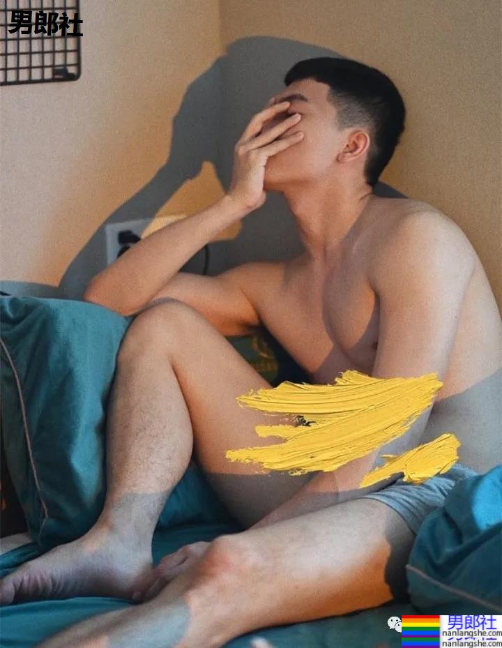 广州学医的篮球小哥哥太惹火！不穿衣服的自拍真真好看 - 51虹马