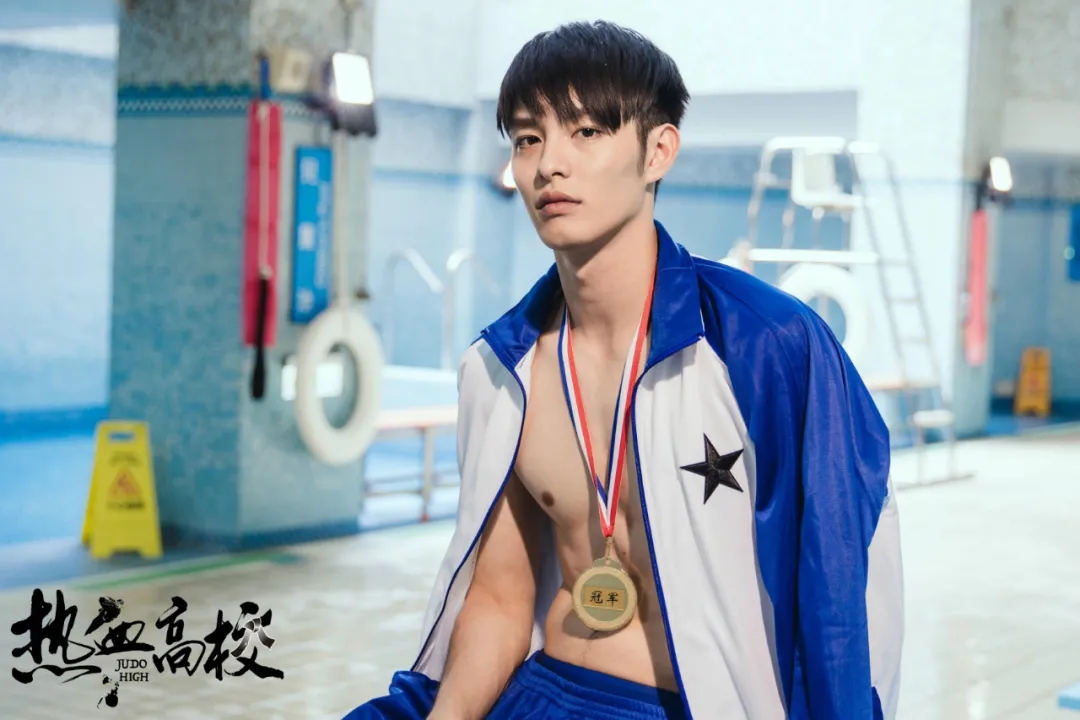 被小S检查腹肌的棒球体育生新剧火了!网友:身材好到男的都会沦陷! - 51虹马 被小S检查腹肌的棒球体育生新剧火了!网友:身材好到男的都会沦陷! - 51虹马