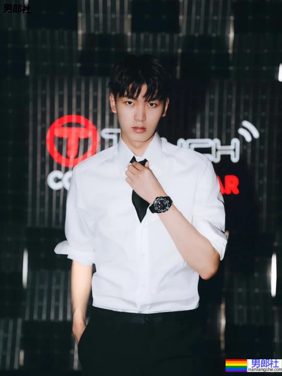 186CM高帅清爽的棒球服小哥哥，这双腿也太绝了吧！ - 51虹马