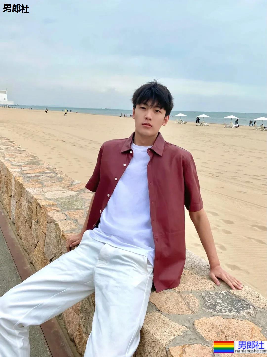 186CM高帅清爽的棒球服小哥哥，这双腿也太绝了吧！ - 51虹马