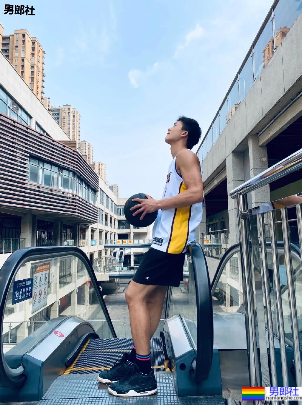 00年191大长腿篮球体育生，我康康谁又可了？-51虹马