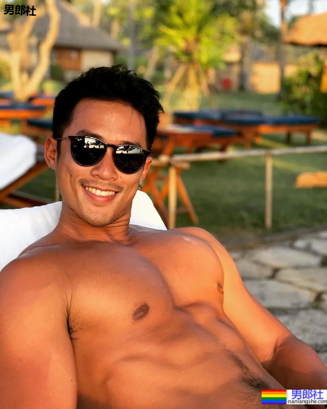 186CM大长腿公狗腰大帅找到啦，看得我摸了下屏幕 - 51虹马