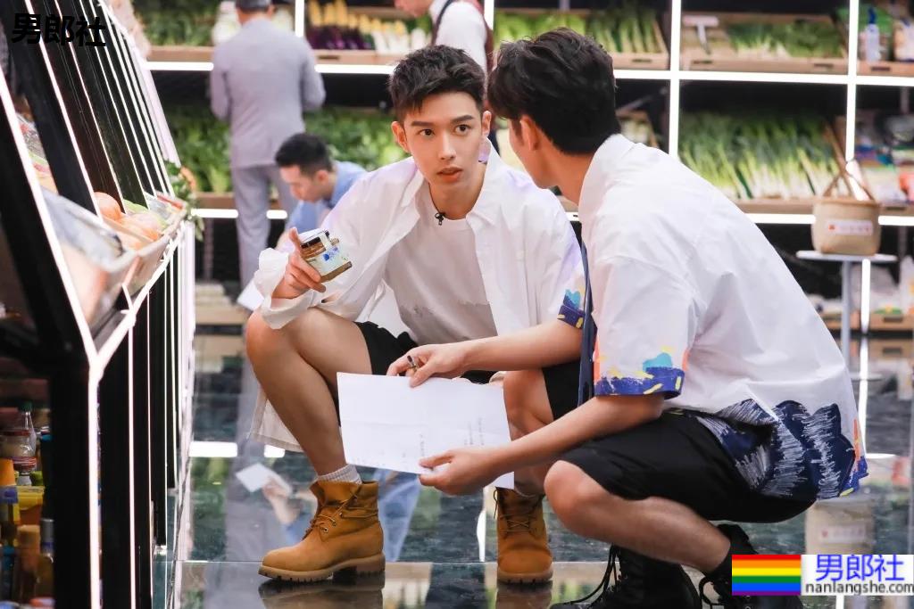 曾登上央视的193CM颜高条顺人气帅哥，被这个高鼻梁少年感颜值帅哭了！ - 51虹马