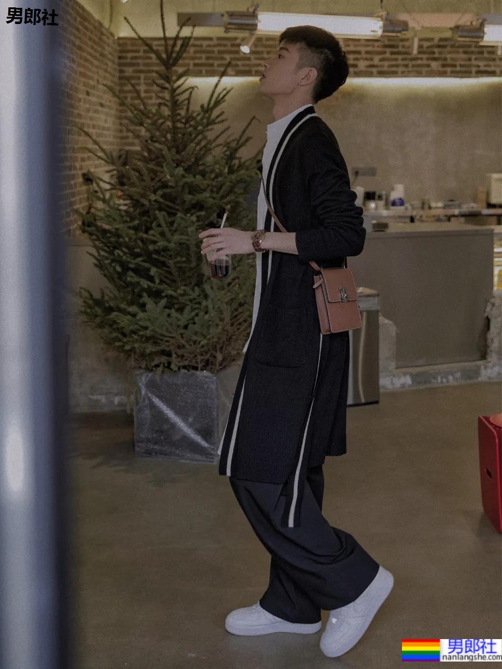 曾登上央视的193CM颜高条顺人气帅哥，被这个高鼻梁少年感颜值帅哭了！ - 51虹马