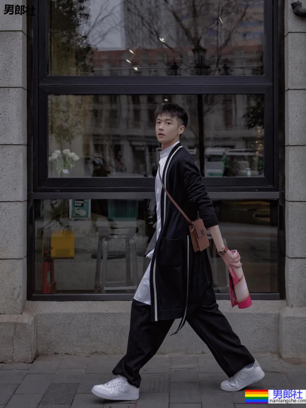 曾登上央视的193CM颜高条顺人气帅哥，被这个高鼻梁少年感颜值帅哭了！ - 51虹马