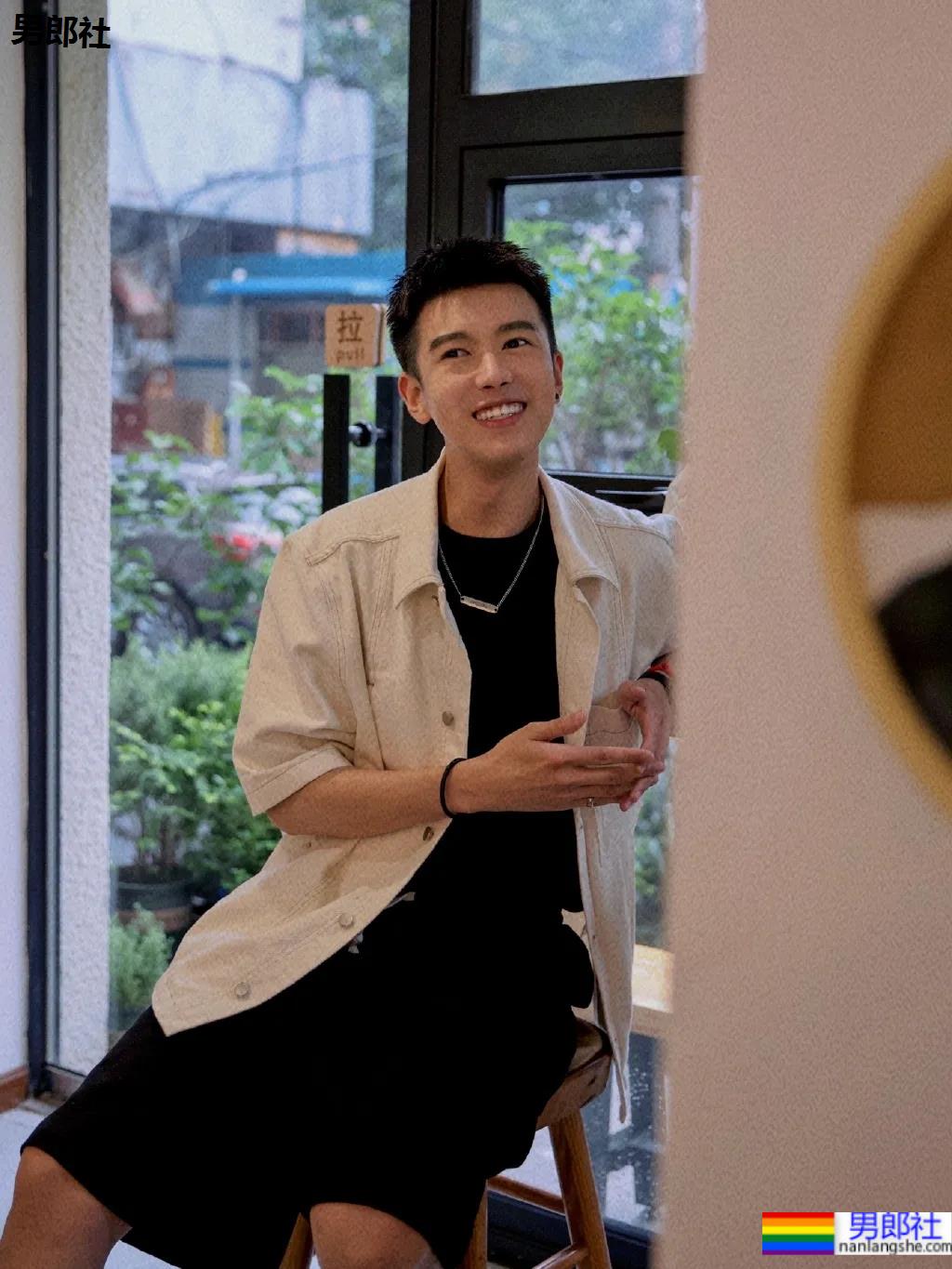 曾登上央视的193CM颜高条顺人气帅哥，被这个高鼻梁少年感颜值帅哭了！ - 51虹马