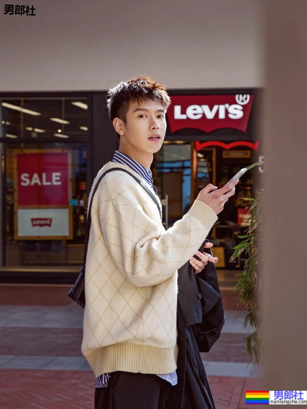 曾登上央视的193CM颜高条顺人气帅哥，被这个高鼻梁少年感颜值帅哭了！ - 51虹马