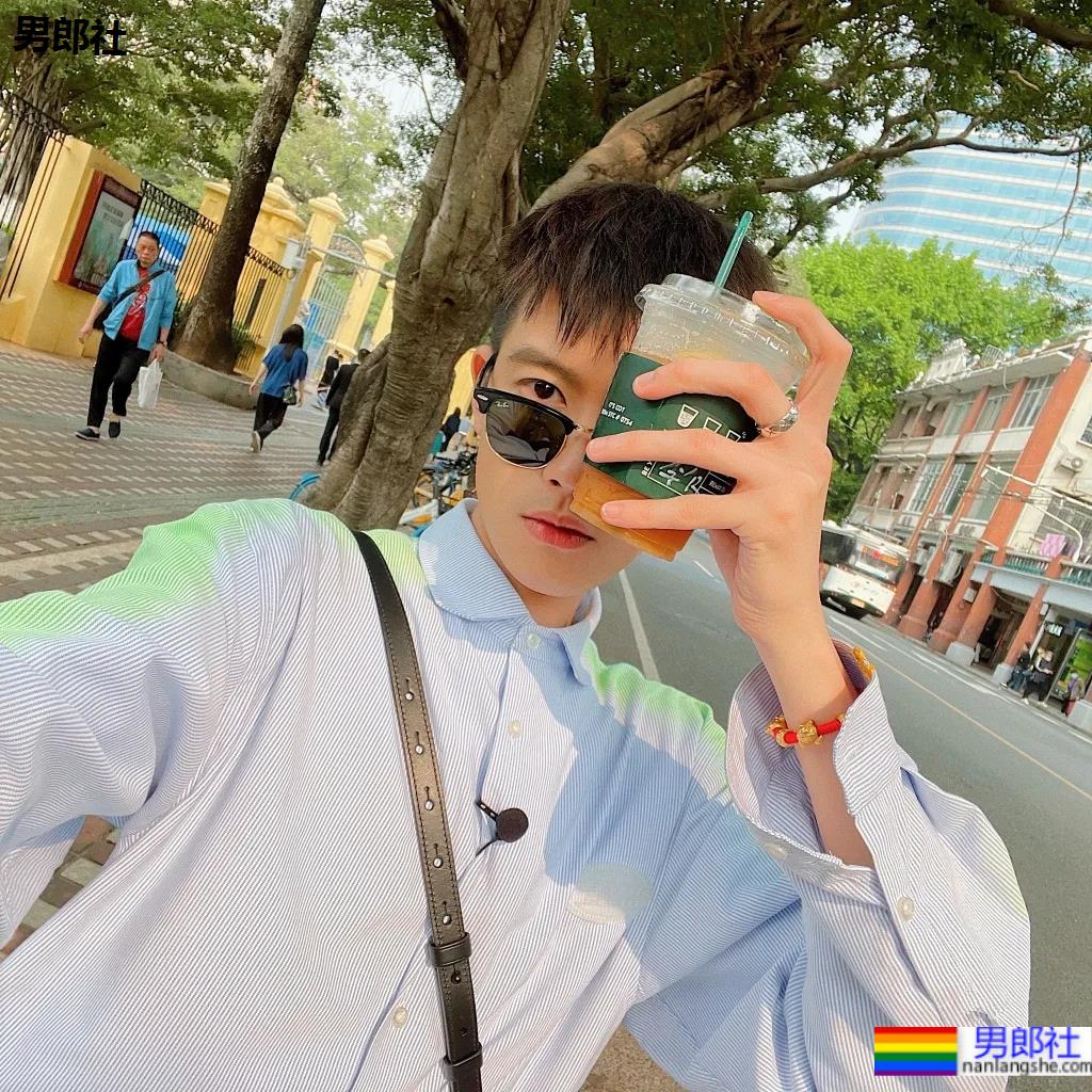 曾登上央视的193CM颜高条顺人气帅哥，被这个高鼻梁少年感颜值帅哭了！ - 51虹马